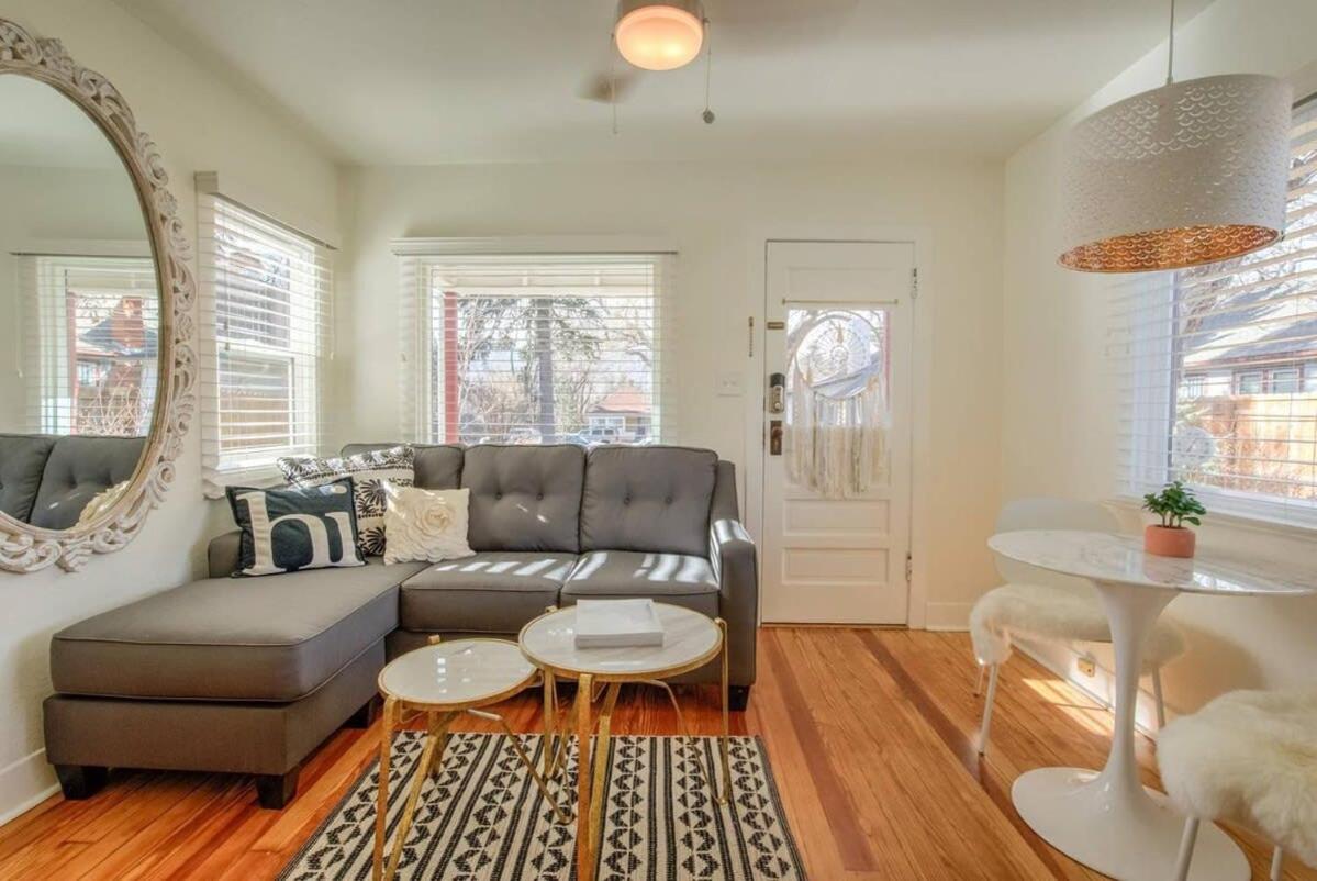 Villa Vintage Tiny House Cute 1Bdrm Big Appeal à Colorado Springs Extérieur photo