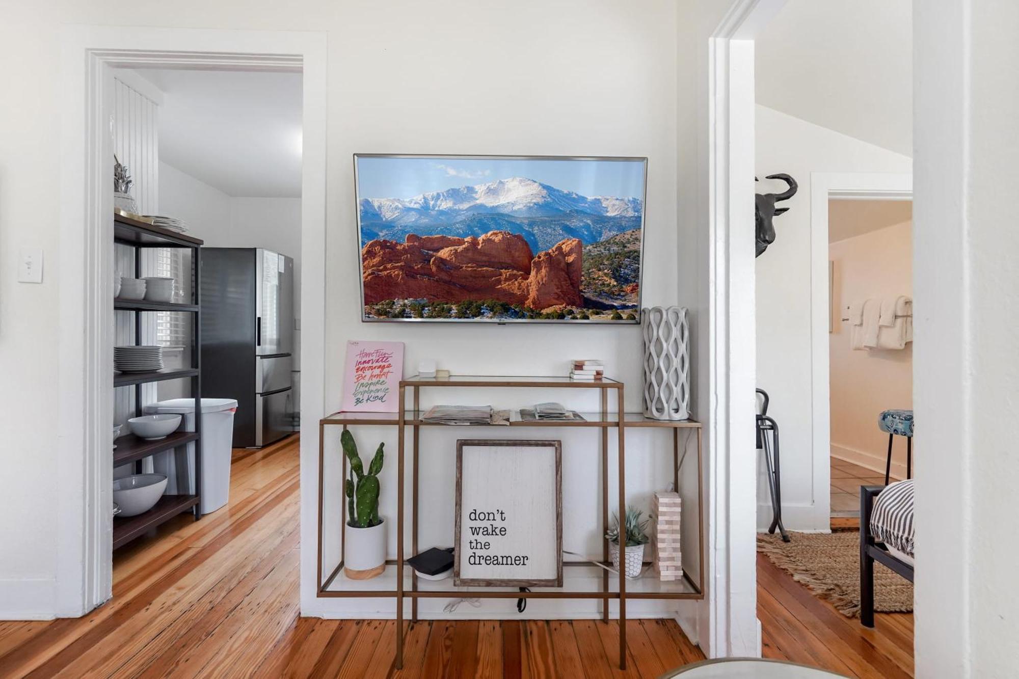 Villa Vintage Tiny House Cute 1Bdrm Big Appeal à Colorado Springs Extérieur photo